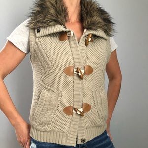 Maurice’s Vest. Size M. Like new!